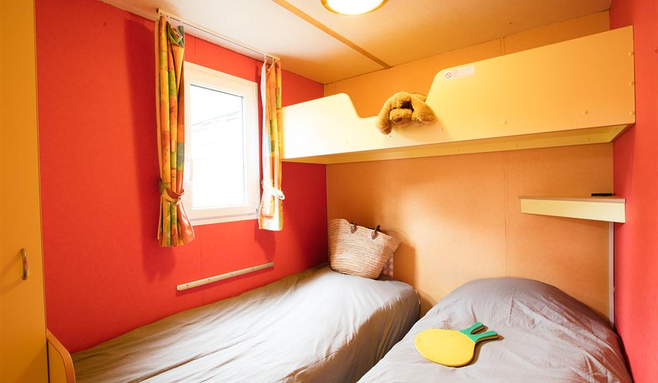 Cottage Pins 2 chambres 5 personnes - Camping 5* en Charente-Maritime