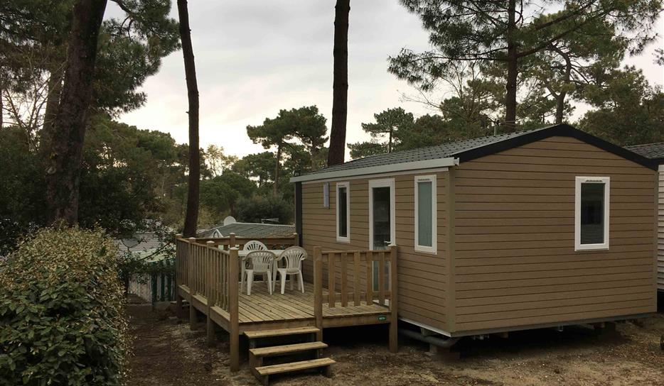 terrasse bois - Cottage Forêt 2 ch Acacia -Camping Saint Georges de Didonne