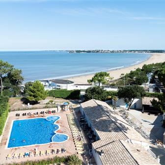Parc la Gironde - Piscine bord de plage - Camping Saint Georges de Didonne 